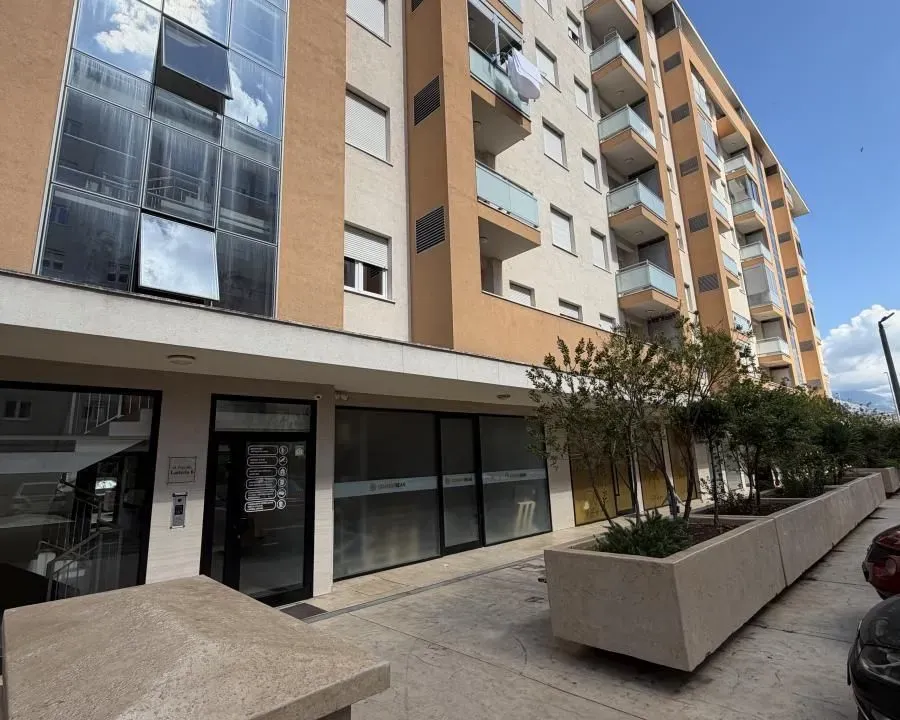 Prodaja, poslovni prostor, 94m², City Kej, Podgorica