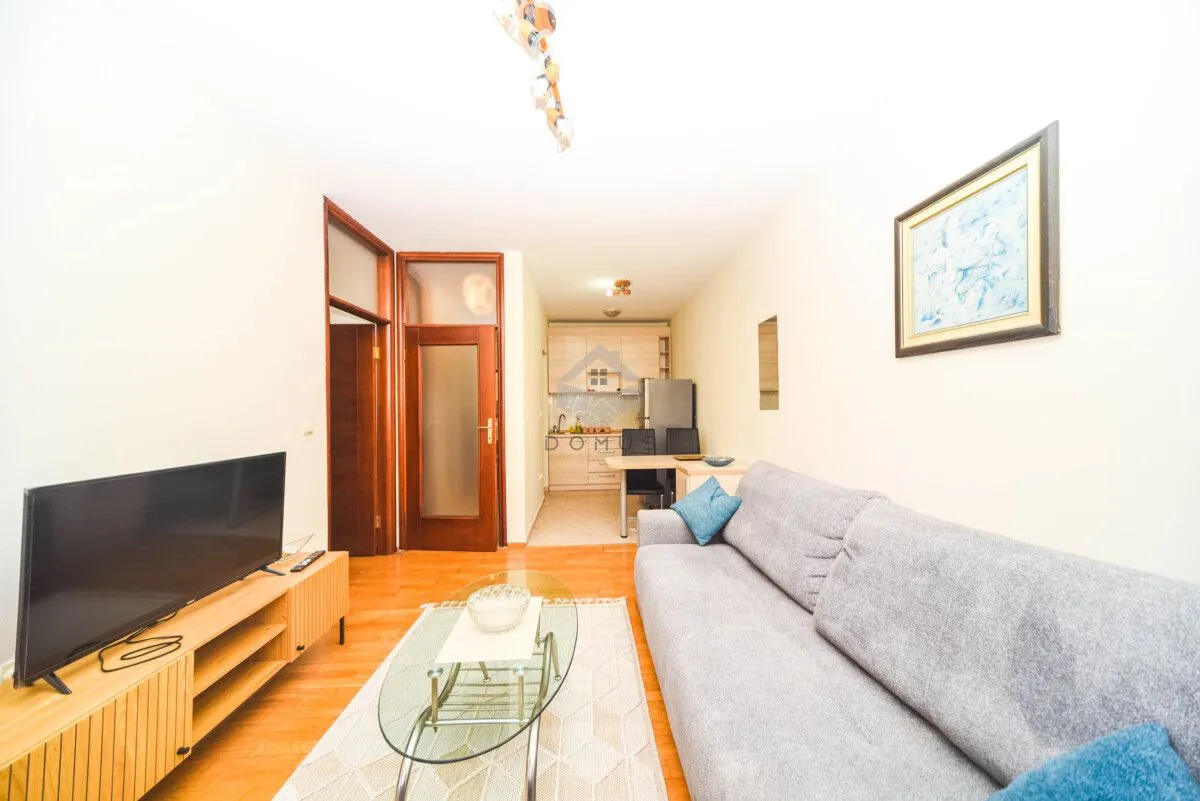 Izdavanje, jednosoban stan, 39m², Pobrežje, Podgorica
