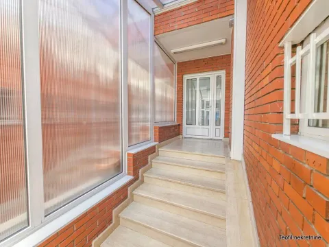 Sale, house, 285m², Bezanijska Kosa 1, Bežanijska Kosa Sve Podlokacije - image 20