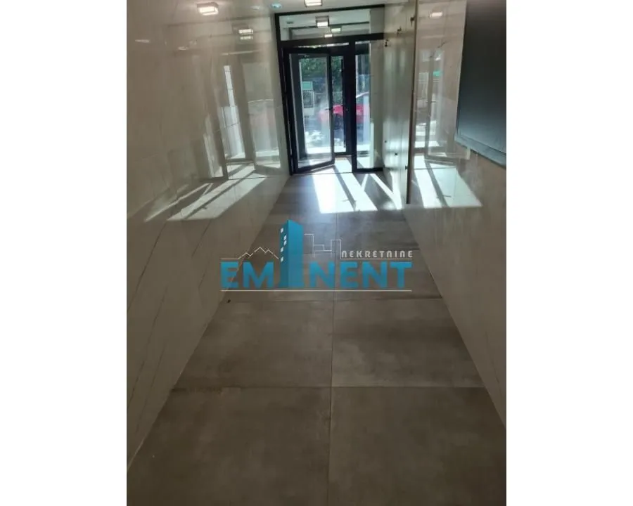 Prodaja, poslovni prostor, 113m², Lion, Zvezdara Sve Podlokacije