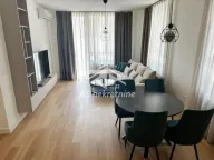 Izdavanje, trosoban stan, 77m², Savski Venac, Beograd - image 1