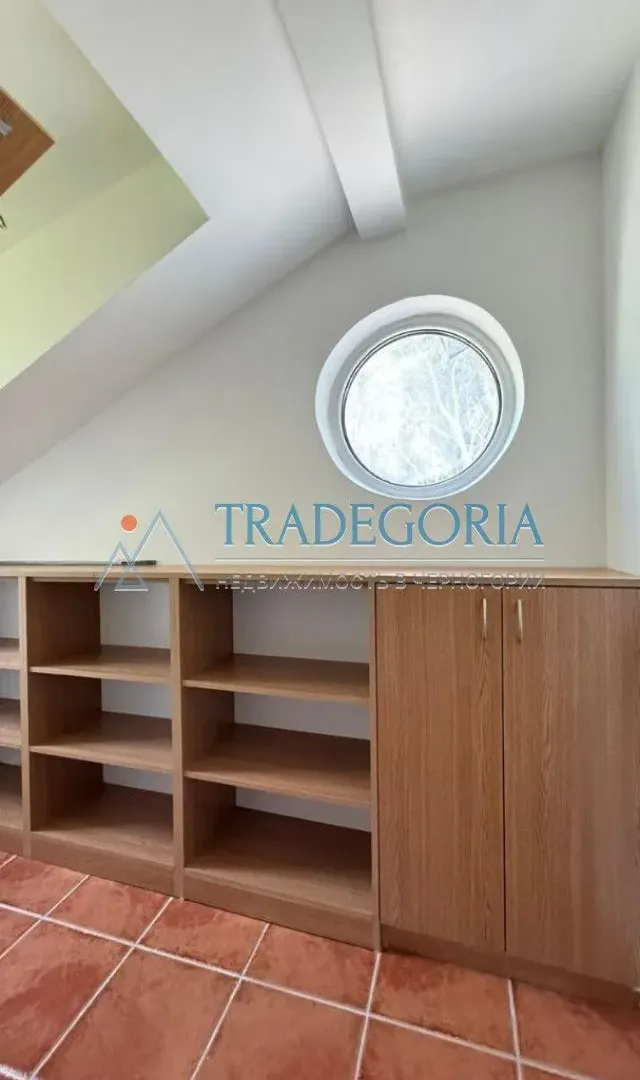Prodaja, kuća, 320m², Bar, Crna Gora