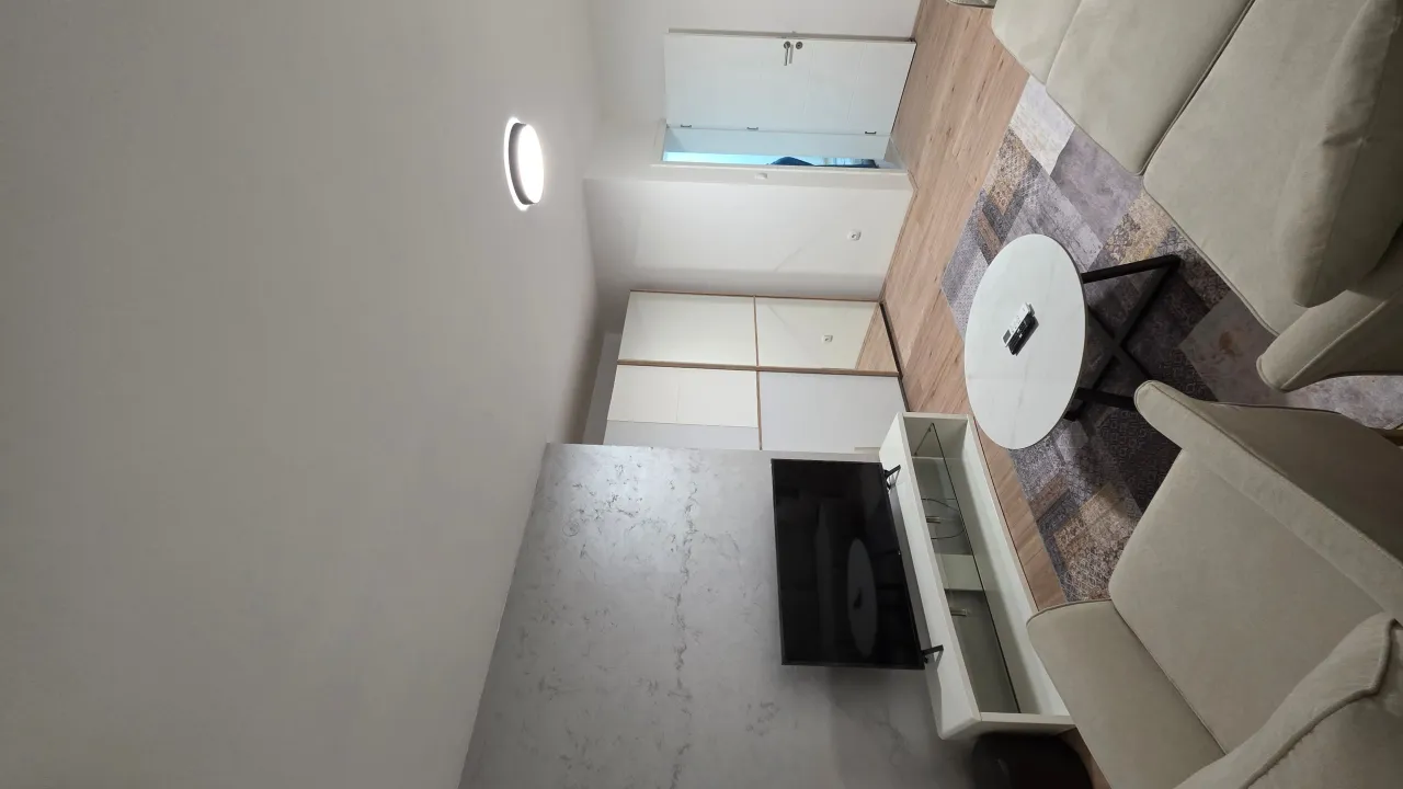 Izdavanje, dvosoban stan, 68m², Veljko Vlahović, Voždovac Sve Podlokacije