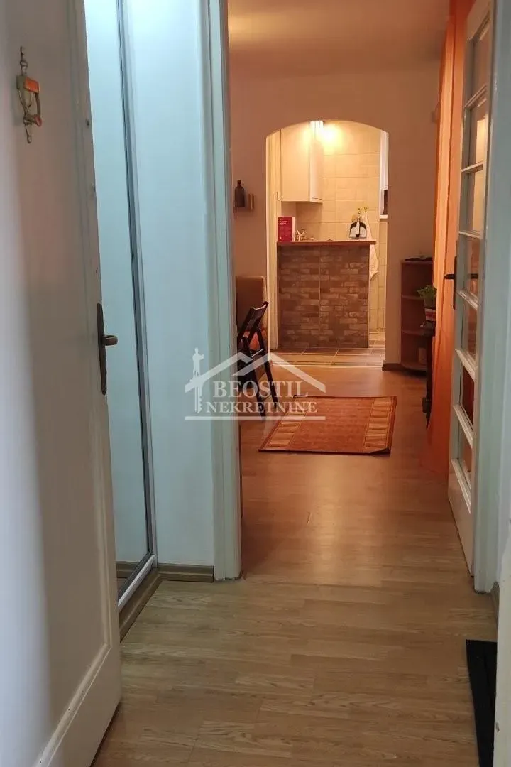 Rent, one bedroom apartment, 38m², Savski Venac, Beograd