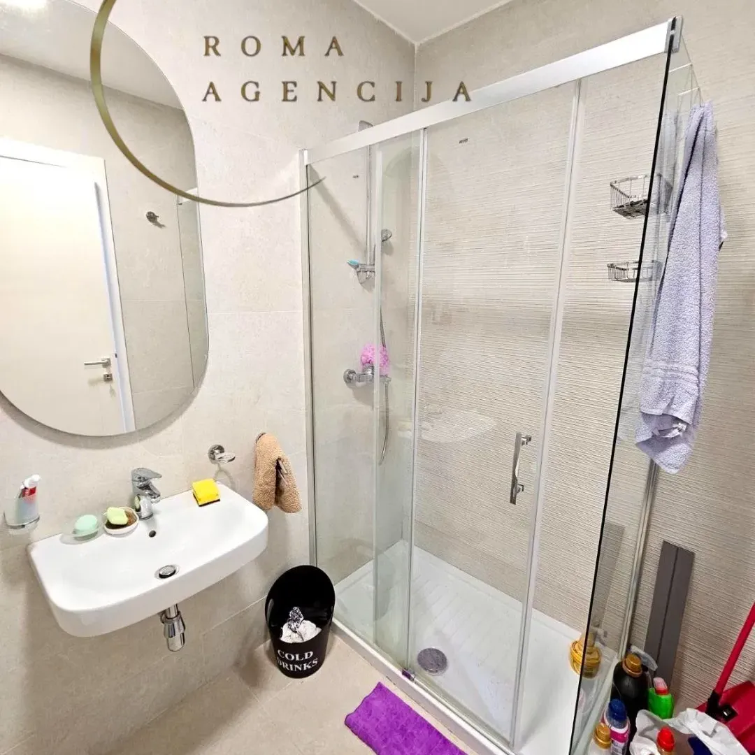 Izdavanje, jednosoban stan, 40m², Pobrežje, Podgorica