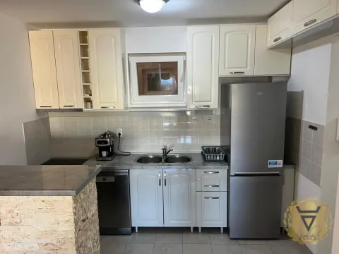 Izdavanje, dvosoban stan, 43m², Đeram Pijaca, Beograd - image 4