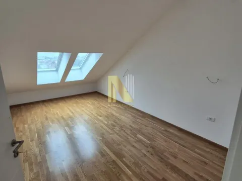 Rent, office space, 650m², Stari Majur, Petrovaradin - image 9