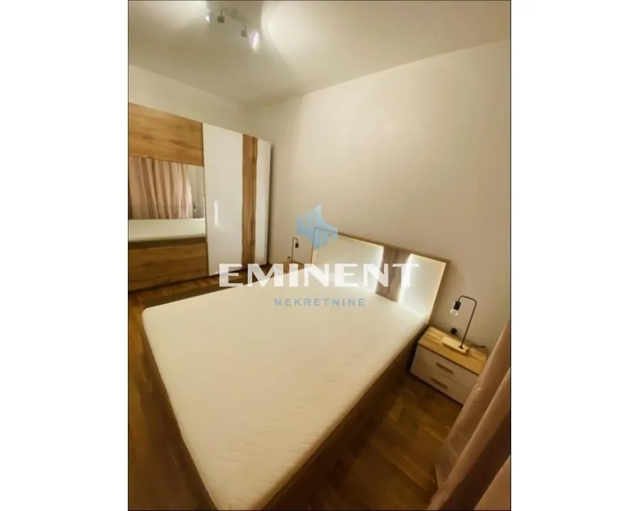 Izdavanje, dvosoban stan, 43m², Tašmajdan, Palilula Sve Podlokacije