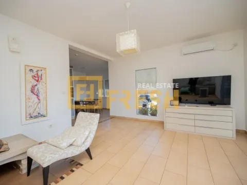 Prodaja, kuća, 250m², Ostalo, Podgorica - image 17