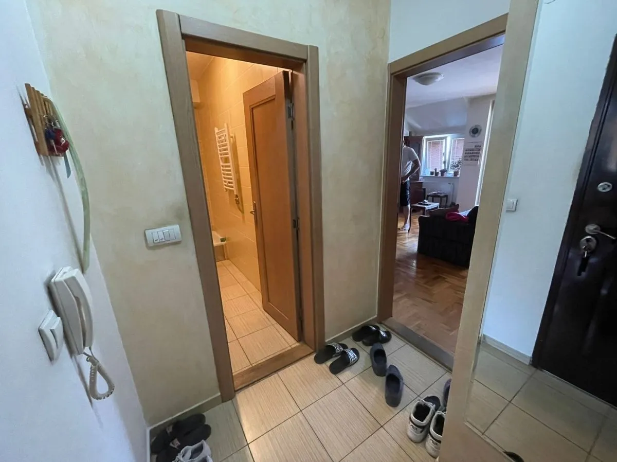 Prodaja, trosoban stan, 78m², Železnička Stanica, Novi Sad Sve Podlokacije