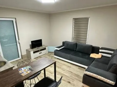 Stan in Kraljevi Čardaci