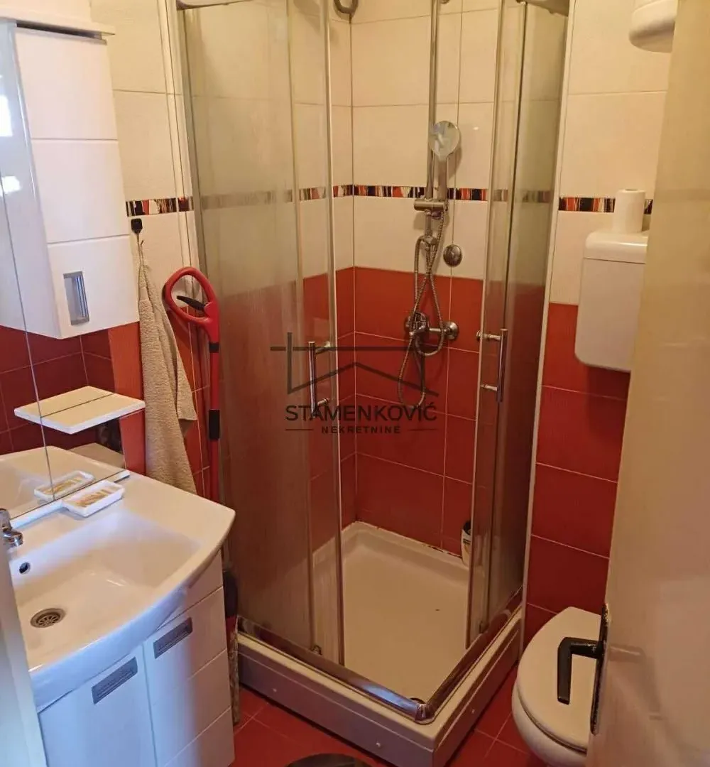 Prodaja, jednosoban stan, 28m², Rotkvarija, Novi Sad Sve Podlokacije