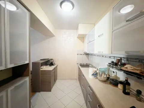 Izdavanje, dvosoban stan, 80m², Centar, Podgorica - image 7