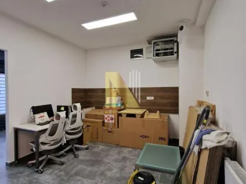 Rent, office space, 527m², Podbara, Novi Sad Sve Podlokacije - image 15