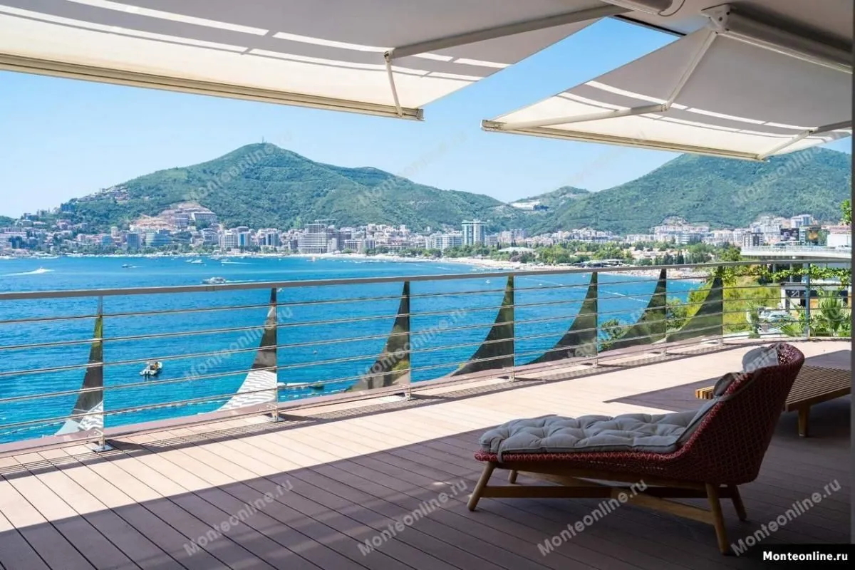 Sale, three bedroom apartment, 421m², Bečići, Budva