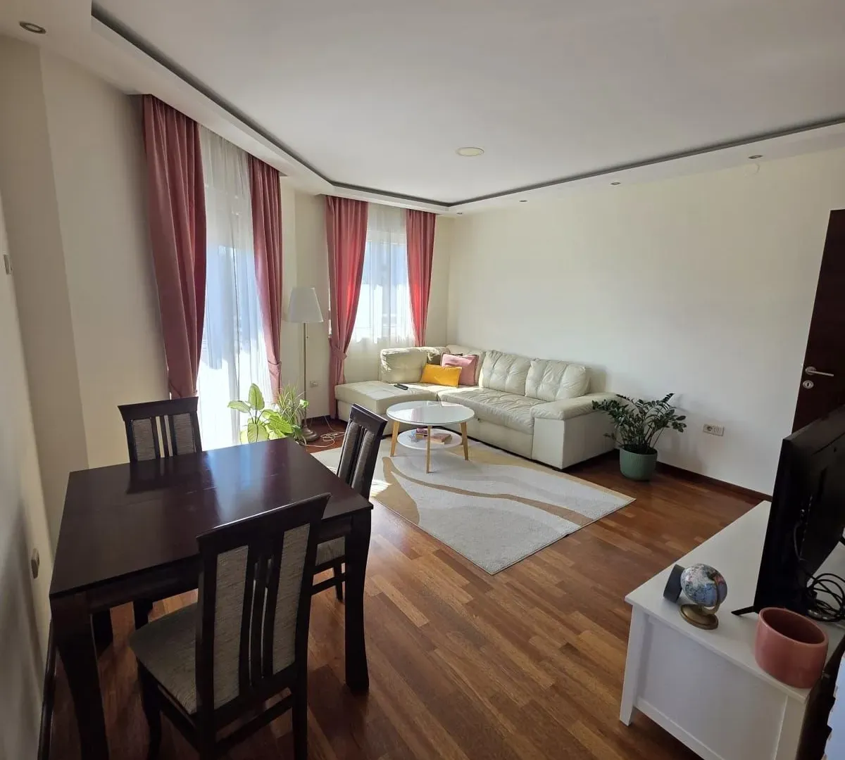 Prodaja, dvosoban stan, 73m², Tuški Put, Podgorica