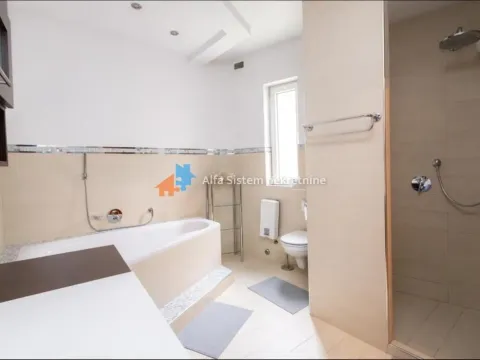 Rent, four bedroom apartment, 140m², Stari Grad, Beograd - image 22