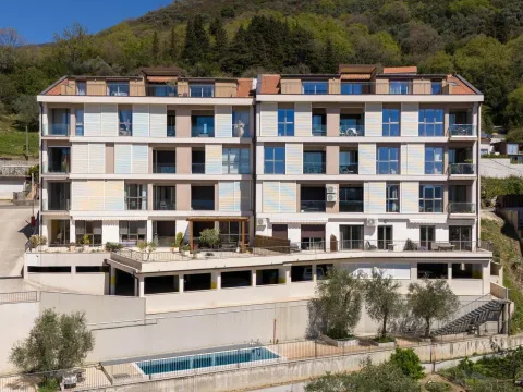 Prodaja, trosoban stan, 120m², Mažina, Tivat - image 2