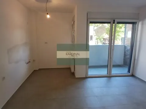 Prodaja, dvosoban stan, 70m², Erdoglija, Kragujevac - image 8