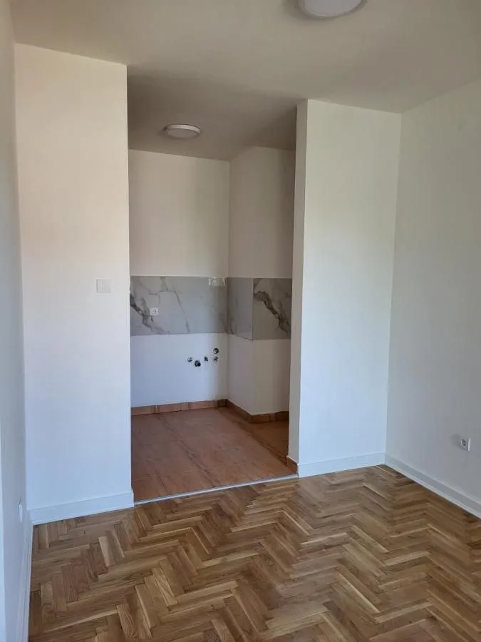 Prodaja, dvosoban stan, 45m², Nova Detelinara, Novi Sad Sve Podlokacije