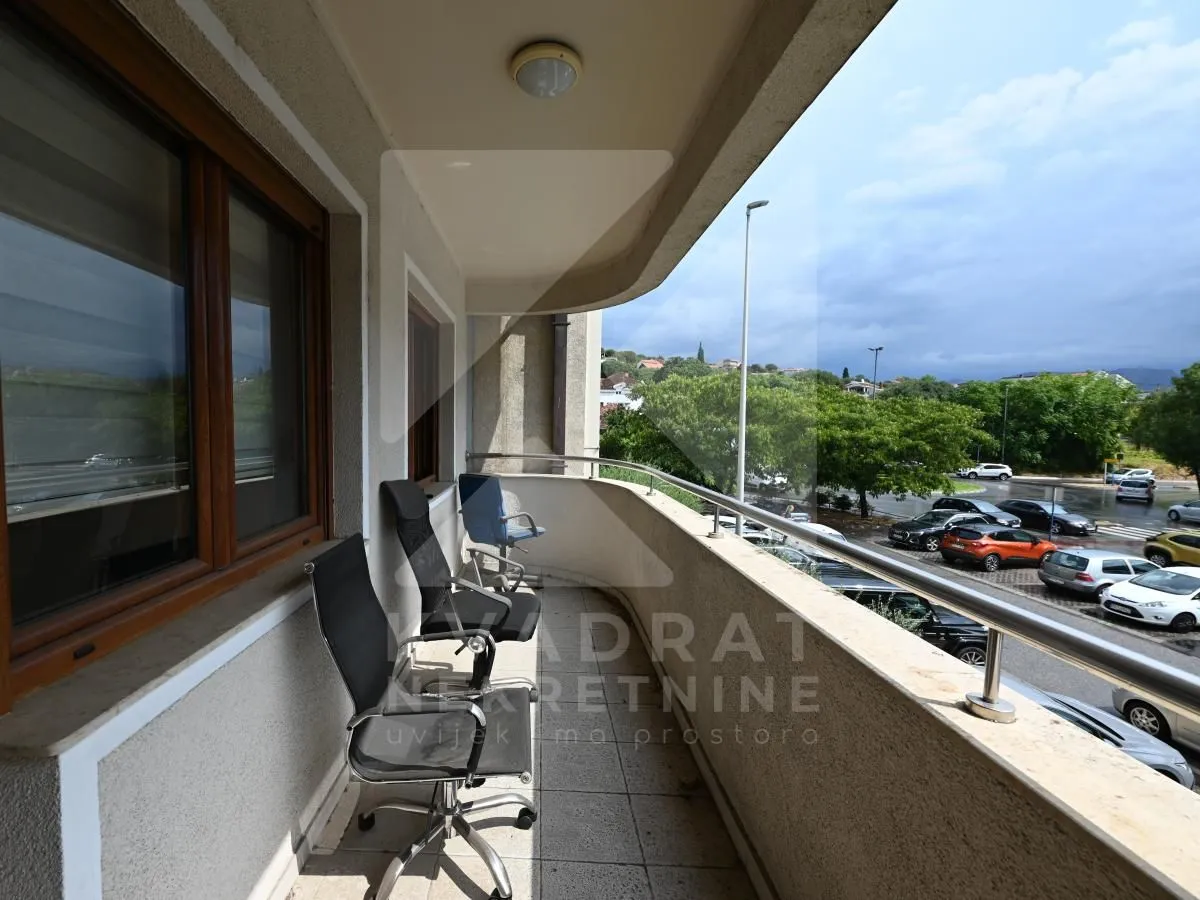 Rent, office space, 105m², Preko Morače, Podgorica