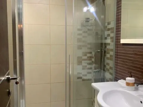Sale, two bedroom apartment, 87m², Bečići, Budva - image 10