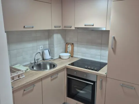 Sale, one bedroom apartment, 42m², Bečići, Budva - image 4