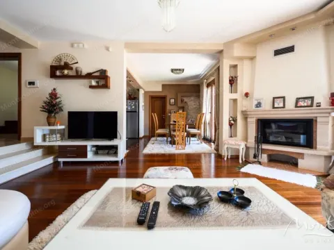 Sale, house, 252m², Šušanj, Bar - image 9