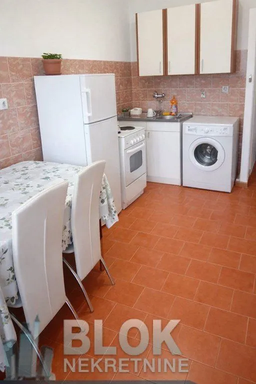 Izdavanje, garsonjera, 37m², Dalmatinska ulica, Podgorica