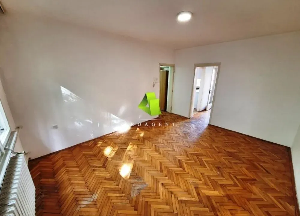 Izdavanje, dvosoban stan, 50m², Palilula, Niš