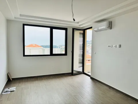 Sale, two bedroom apartment, 47m², Bečići, Budva - image 7