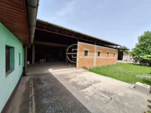 Prodaja, kuća, 231m², Novi Bečej, Zrenjanin - image 17