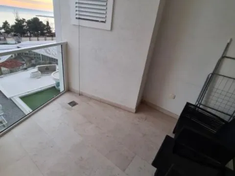 Izdavanje, jednosoban stan, 57m², Centar, Budva - image 6