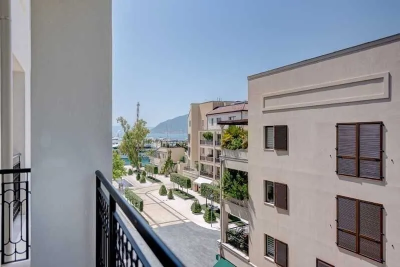 Prodaja, jednosoban stan, 74m², Tivat, Crna Gora