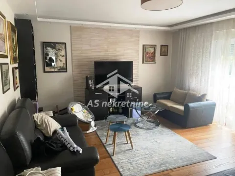Izdavanje, dvosoban stan, 62m², Novi Beograd Sve Podlokacije, Beograd