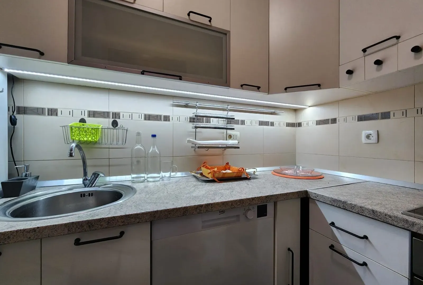 Prodaja, dvosoban stan, 63m², Stari Aerodrom, Podgorica