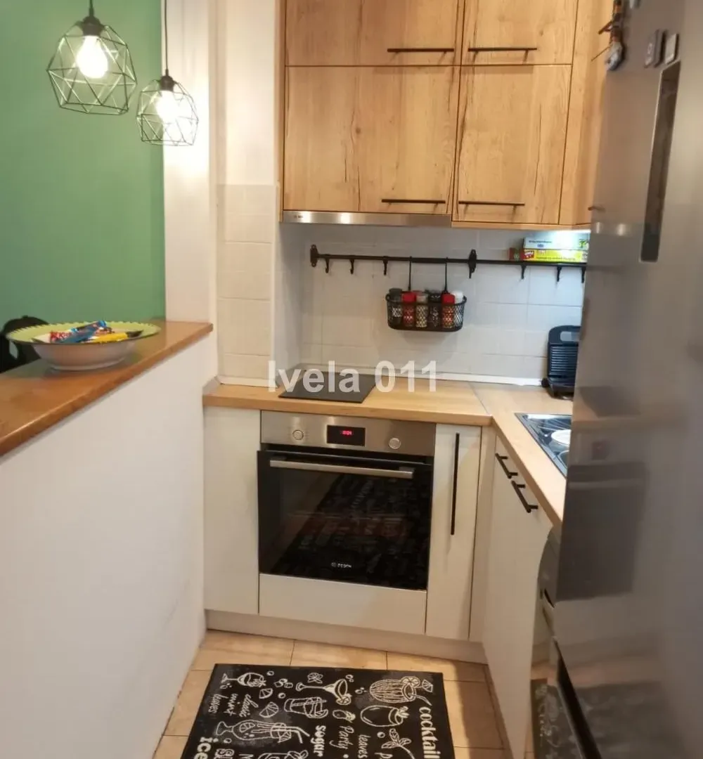 Prodaja, dvosoban stan, 40m², Đeram Pijaca, Beograd