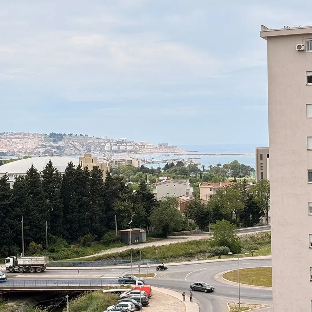 Prodaja, jednosoban stan, 62m², Ilino, Bar