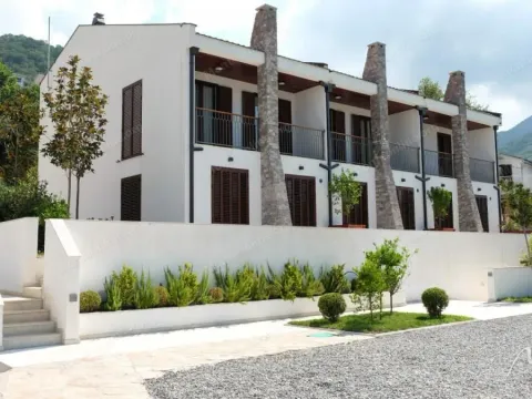 Sale, studio apartment, 36m², Donja Lastva, Tivat - image 2