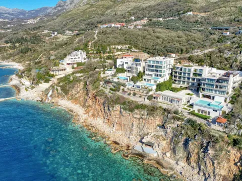 Prodaja, dvosoban stan, 131m2, Rijeka Reževići, Budva