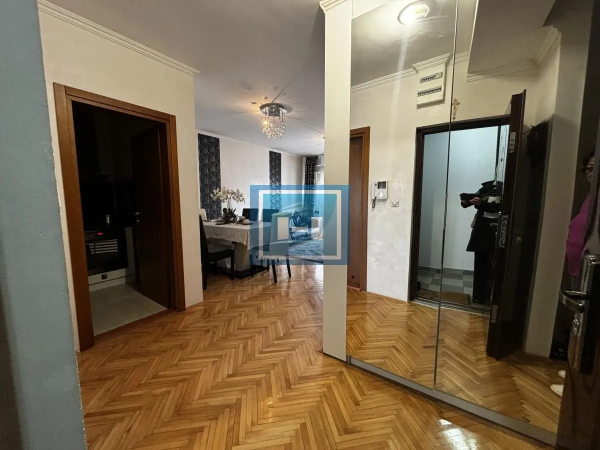 Prodaja, trosoban stan, 85m², Centar, Jagodina