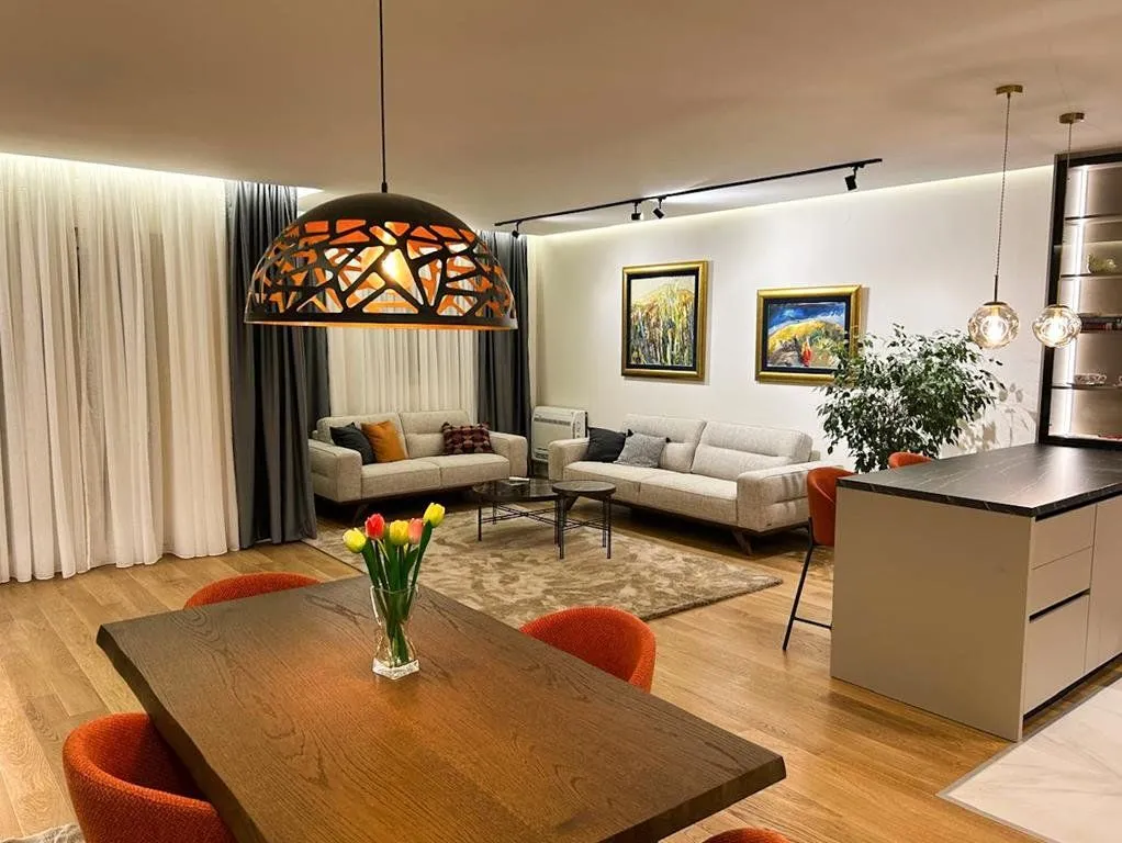 Rent, two bedroom apartment, 108m², Central Point, Podgorica