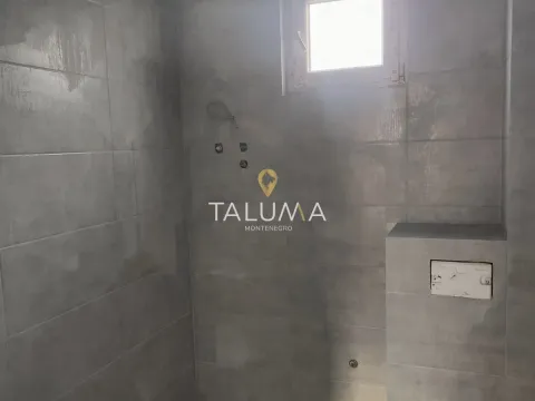 Prodaja, kuća, 200m², Karaburško Polje, Podgorica - image 10