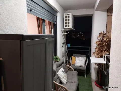 Izdavanje, dvosoban stan, 51m², Zemun Sve Podlokacije, Beograd - image 11