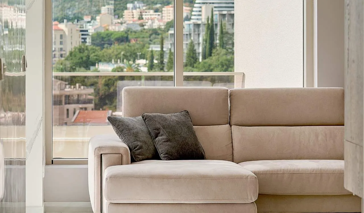 Prodaja, dvosoban stan, 90m², Rafailovići, Budva