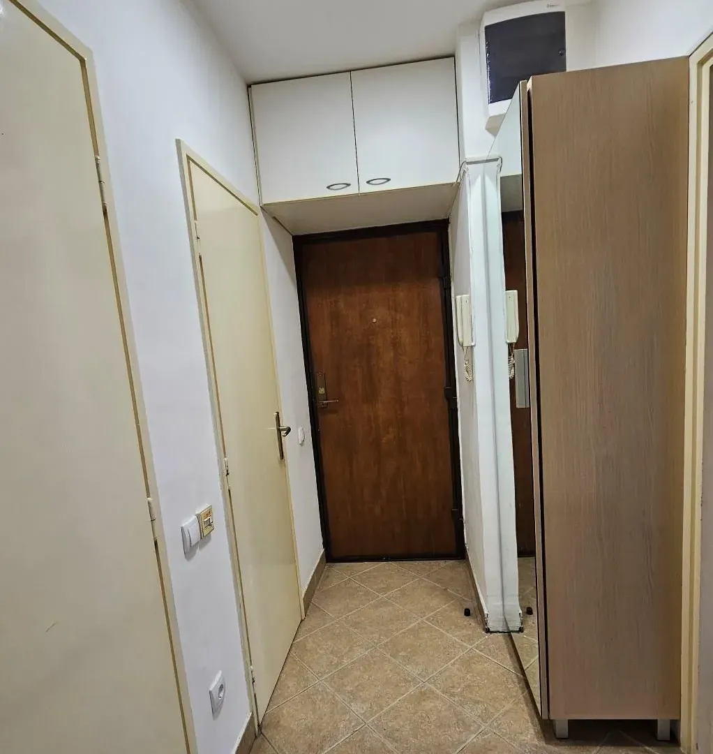 Prodaja, stan, 43m², Brace Jerković, Voždovac Sve Podlokacije