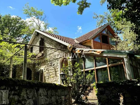 Prodaja, kuća, 230m2, Gornje Polje, Nikšić Prodaja, kuća, 230m2, Gornje Polje, Nikšić