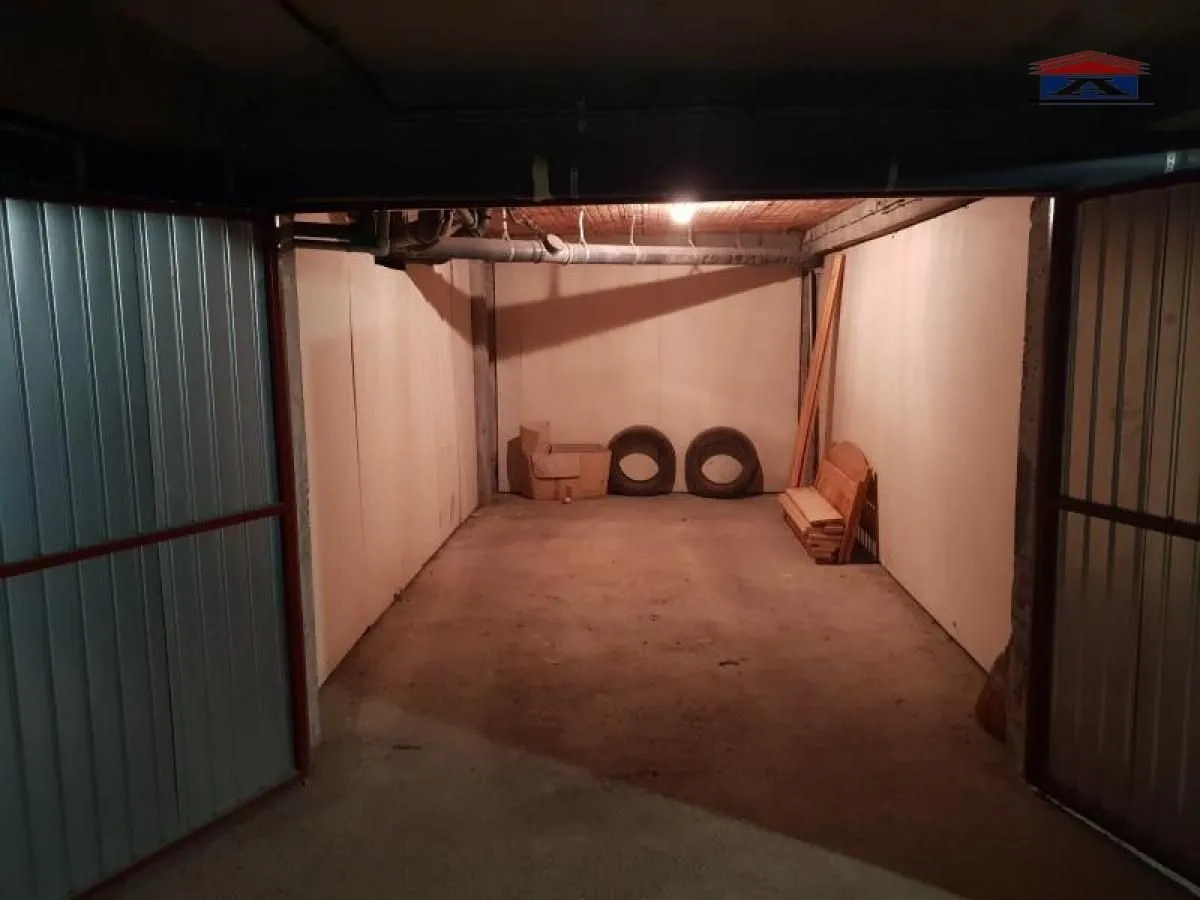 Sale, parking/garage, 15m², Grbavica, Novi Sad Sve Podlokacije