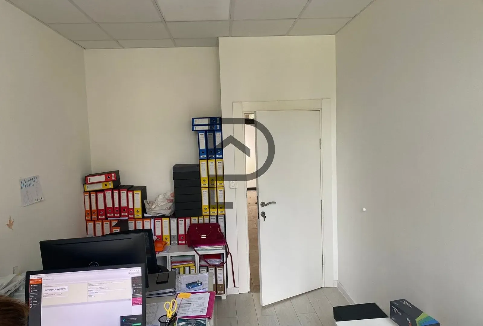 Rent, office space, 294m², Blok 6, Podgorica