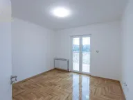 Izdavanje, kuća, 417m², Jajinci, Voždovac Sve Podlokacije - image 18